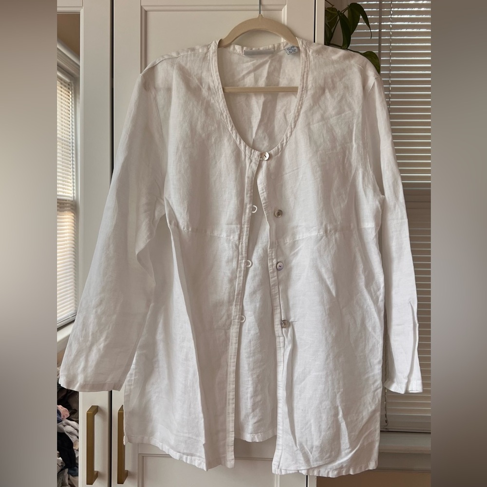 White linen / cotton blend blouse